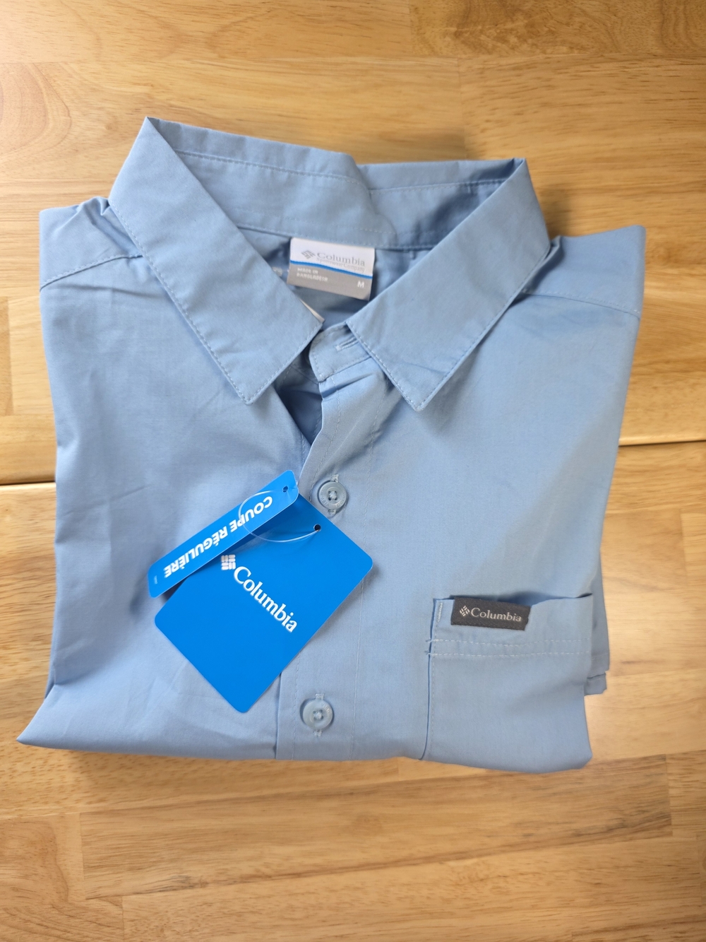 NWT Columbia Men's Lightweight Blue Button-Up Shirt